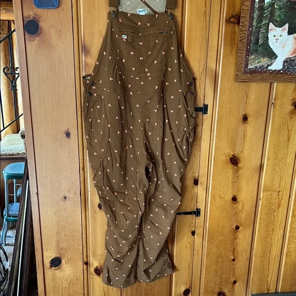 Duluth Brown Overalls with Mushroom Print.3X X 31 women’s - Picture 2 of 10